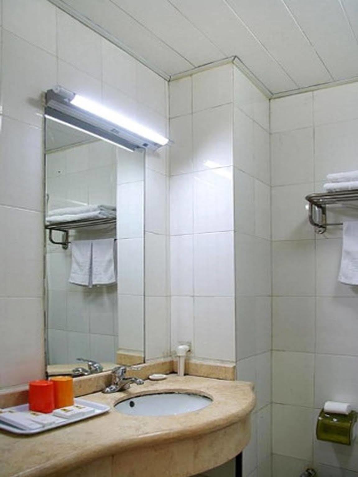 Super 8 Hotel Beijing Dong Si 외부 사진